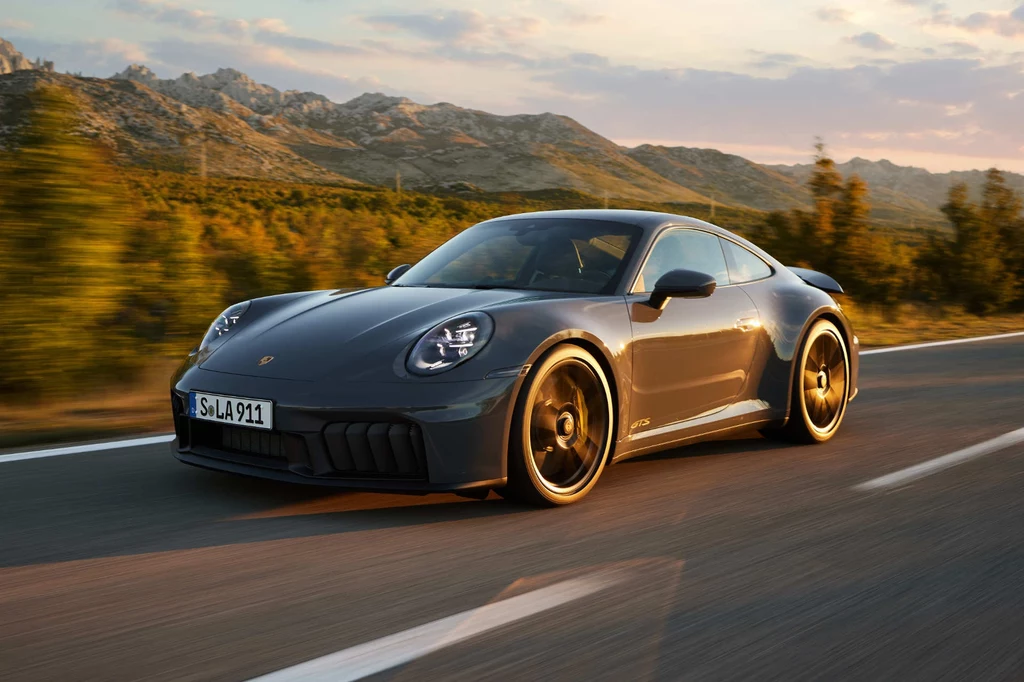 Porsche 911 GTS z napędem T-Hybrid