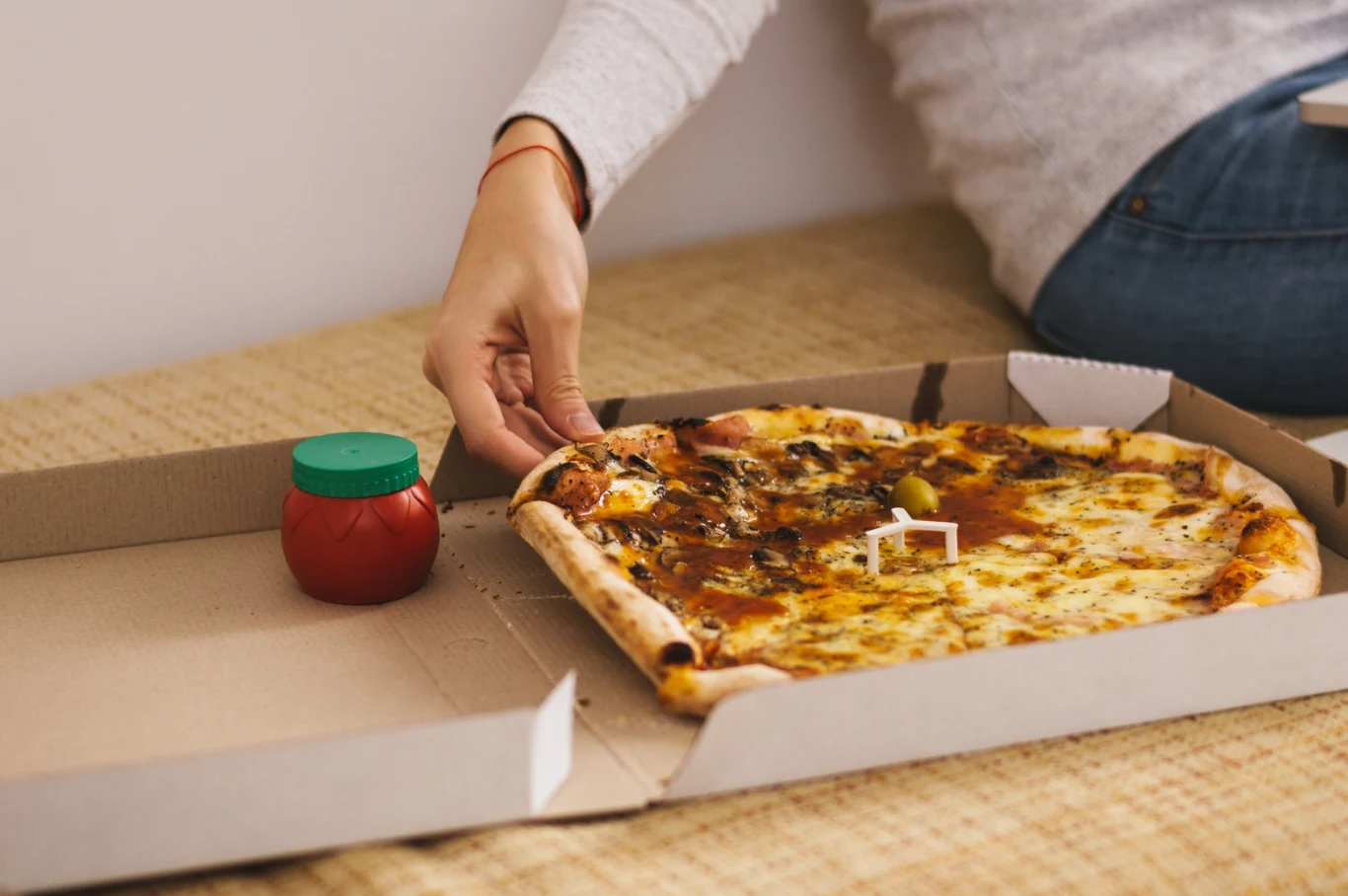 Gdzie wyrzucić karton po pizzy? Niektórzy wciąż się mylą Gdzie wyrzucić karton po pizzy? Niektórzy wciąż się mylą