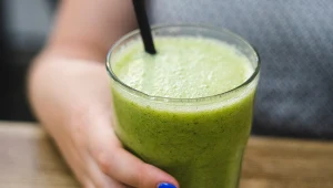 Zmiksuj trzy składniki i pij przez tydzień. Zaczniesz spalać tłuszcz, znikną obrzęki