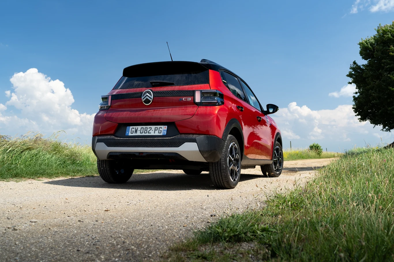 Nowy Citroen e-C3 w wersji wyposażenia "Max"