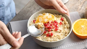 Zdrowsza do owsianki. "Złoto Inków" połącz z mlekiem, a efekty cię zaskoczą