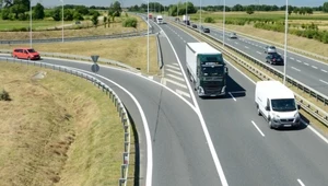 Nigdy nie wjeżdżaj tak na autostradę. Nawet nie wiesz, ile ryzykujesz