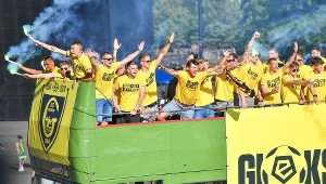 Piłkarze GKS-u Katowice długo świętowali awans do Ekstraklasy