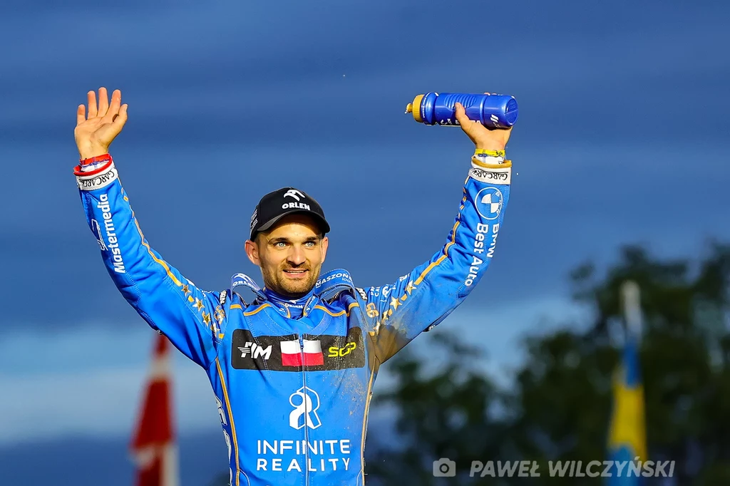 Bartosz Zmarzlik na podium Grand Prix Czech Bartosz Zmarzlik na podium Grand Prix Czech