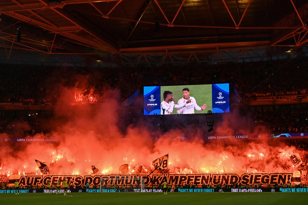 Kibice Borussii Dortmund podczas finału Ligi Mistrzów Kibice Borussii Dortmund podczas finału Ligi Mistrzów