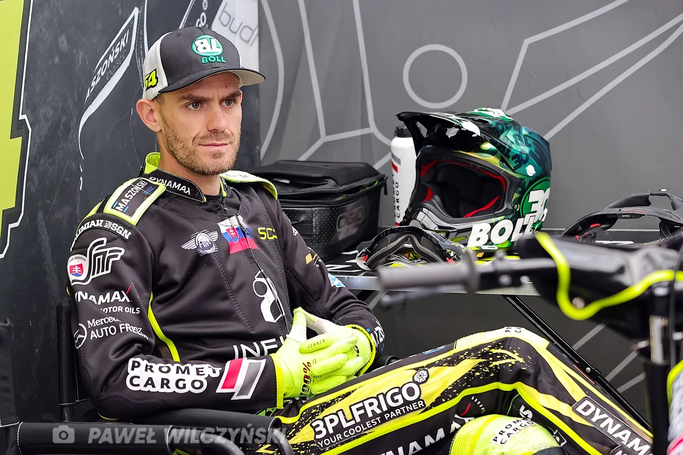 Martin Vaculik koncentruje się przed Grand Prix. Martin Vaculik koncentruje się przed Grand Prix.