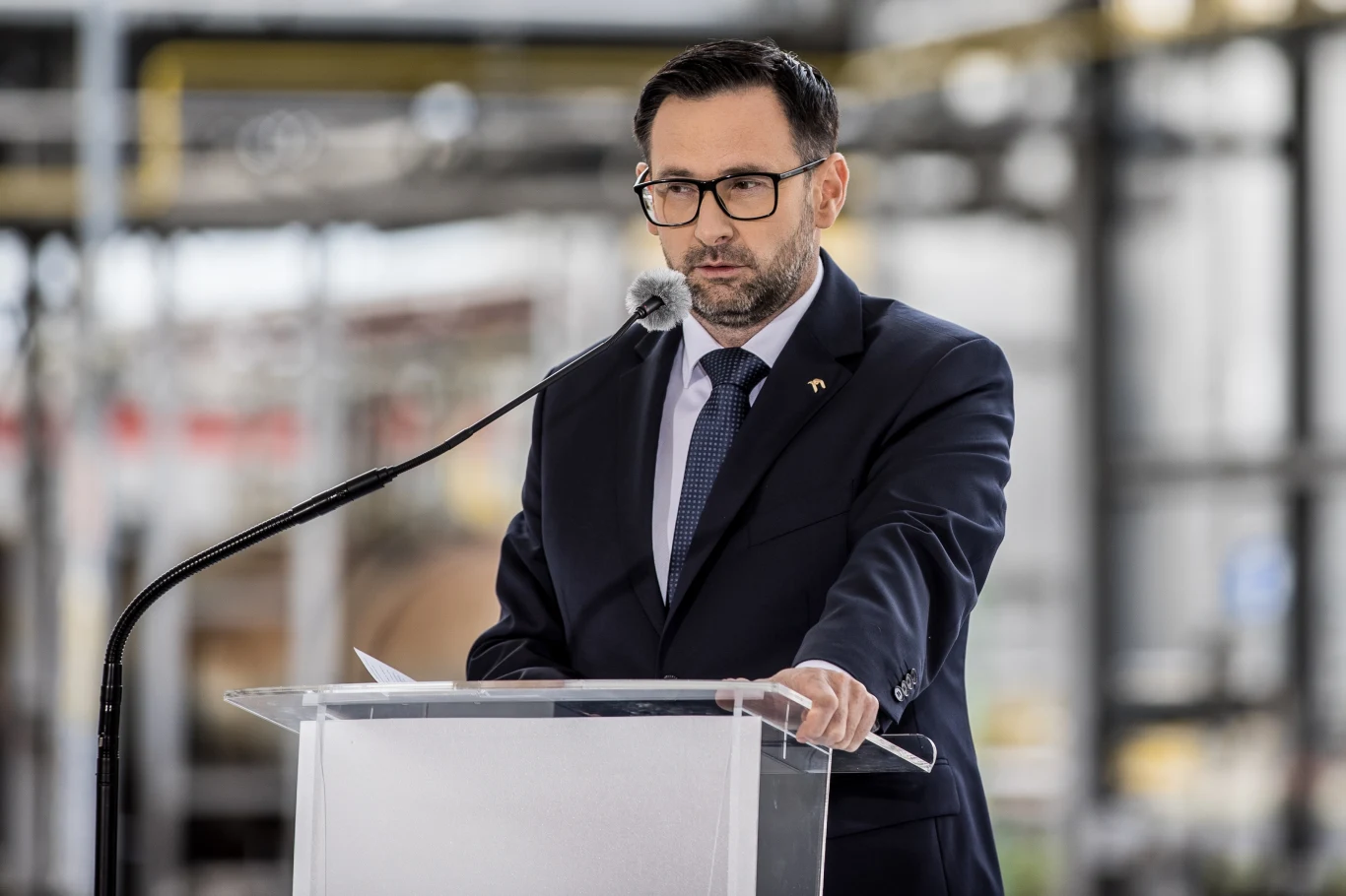 Daniel Obajtek odpowiada na zarzuty Michała Szczerby. "Jeździ za mną policja" Daniel Obajtek odpowiada na zarzuty Michała Szczerby. "Jeździ za mną policja"