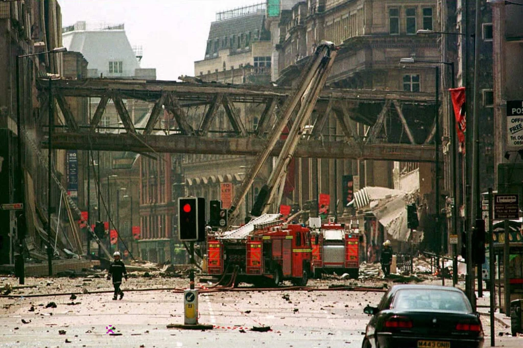 Skutki zamachu w Manchesterze w 1996 roku w czasie Euro Skutki zamachu w Manchesterze w 1996 roku w czasie Euro