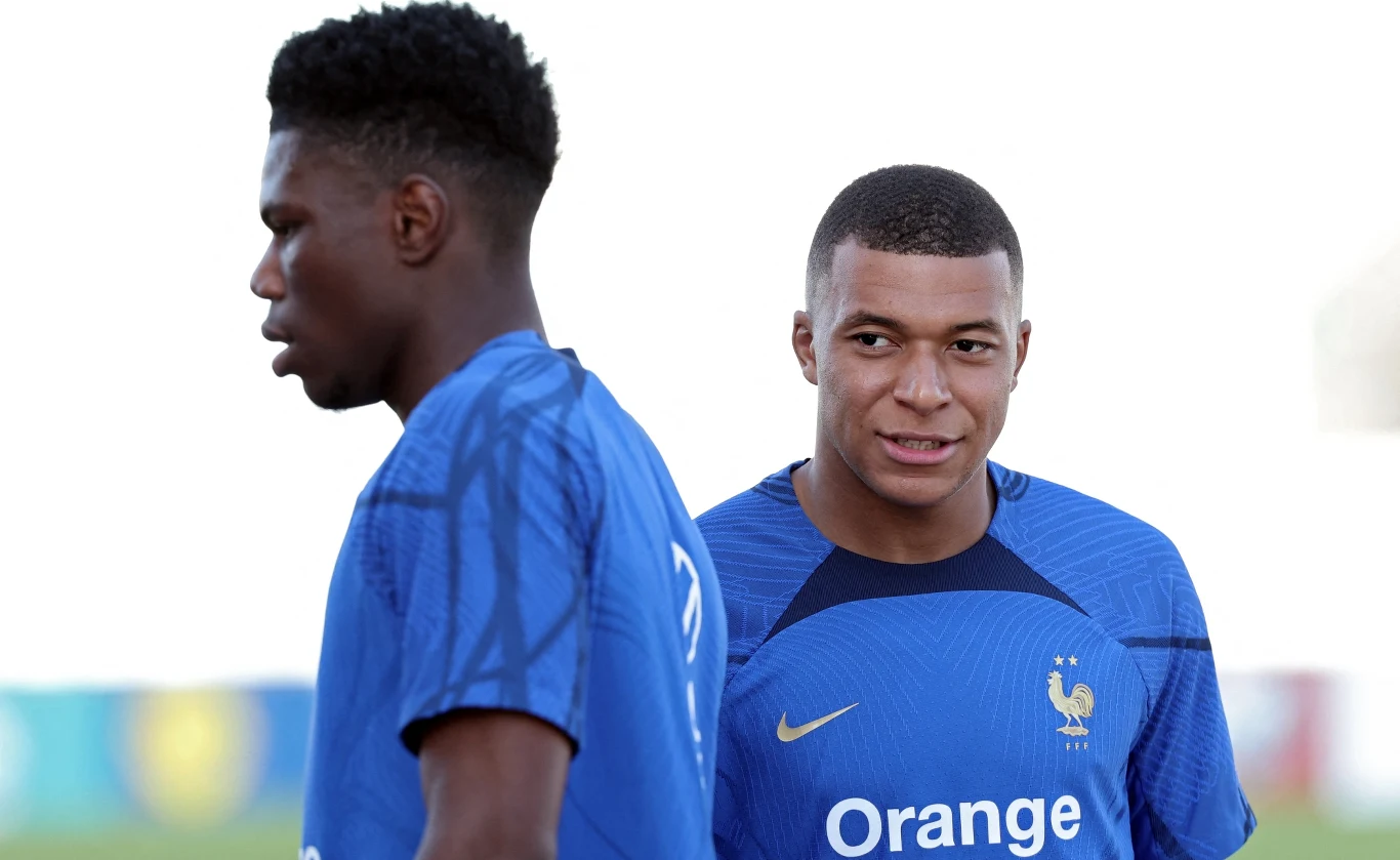 Aurelien Tchouameni i Kylian Mbappe