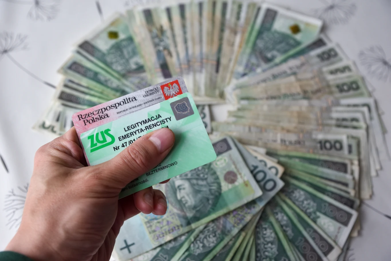 1050 zł podwyżki świadczenia dla seniorów. To efekt działania przepisów od marca 2025 roku Rekordowa waloryzacja kapitału emerytalnego. Kto dostanie wyższe świadczenie?