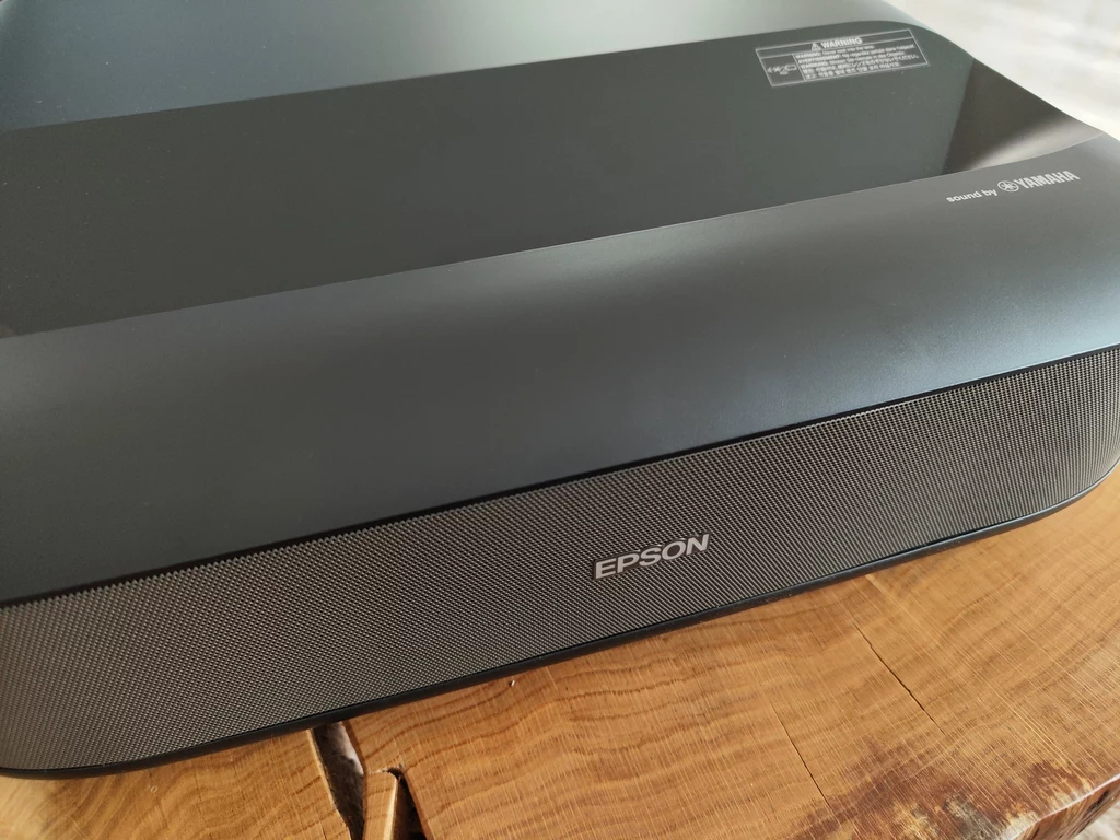 Epson EH-LS650