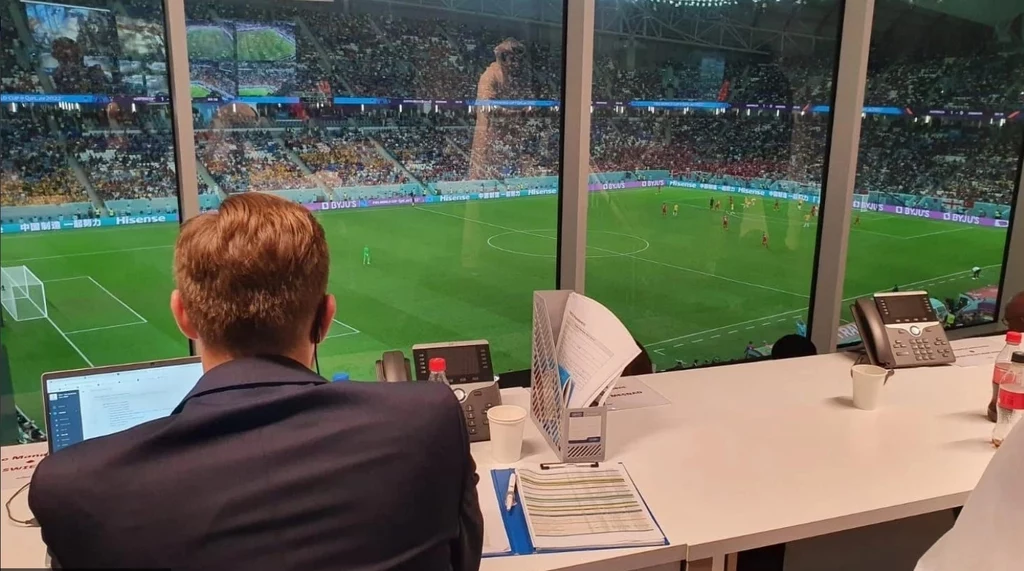 Tomasz Świerczewski na stadionie w Katarze Tomasz Świerczewski na stadionie w Katarze