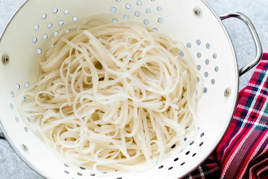 Bezkaloryczny makaron konjac stał się hitem wśród osób na diecie IG