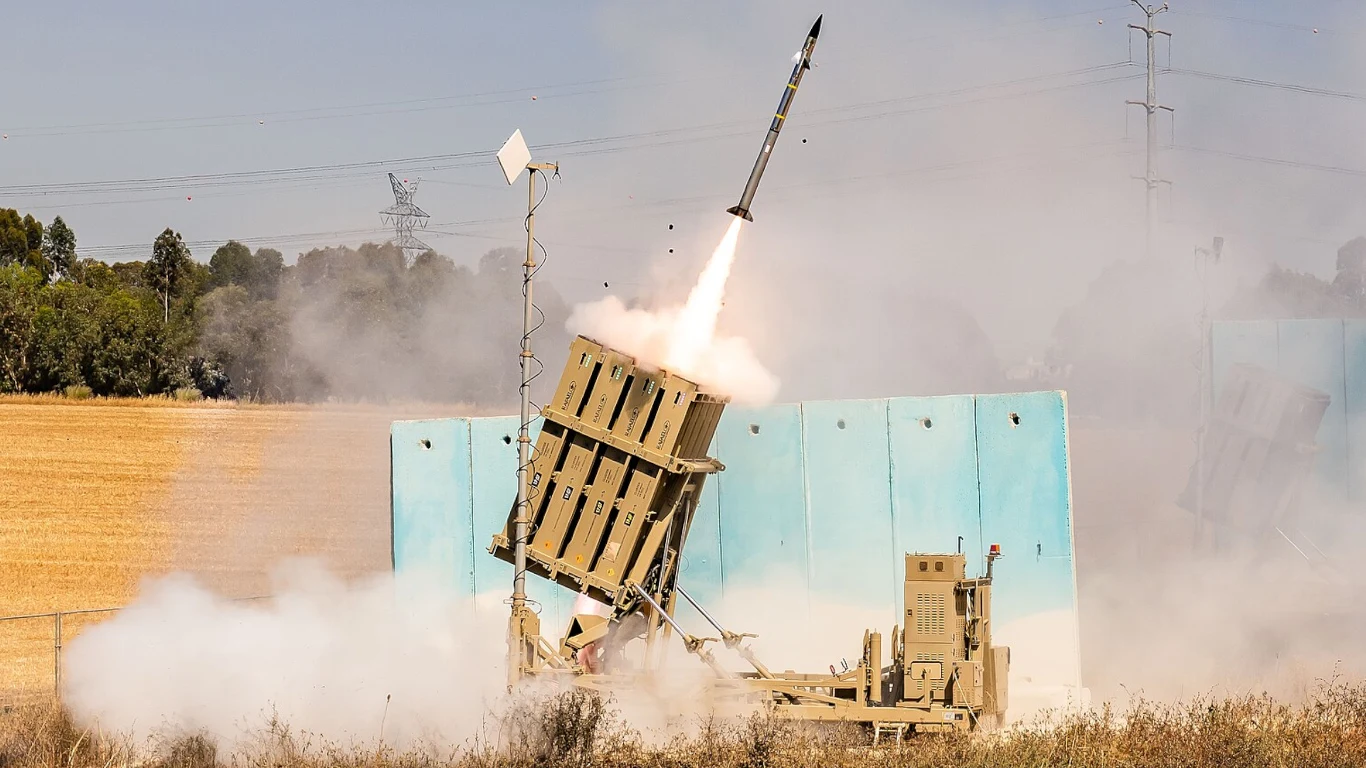 Palestyńscy bojownicy po raz pierwszy w historii trafili wyrzutnię Żelaznej Kopuły Palestyńscy bojownicy po raz pierwszy w historii trafili wyrzutnię Żelaznej Kopuły