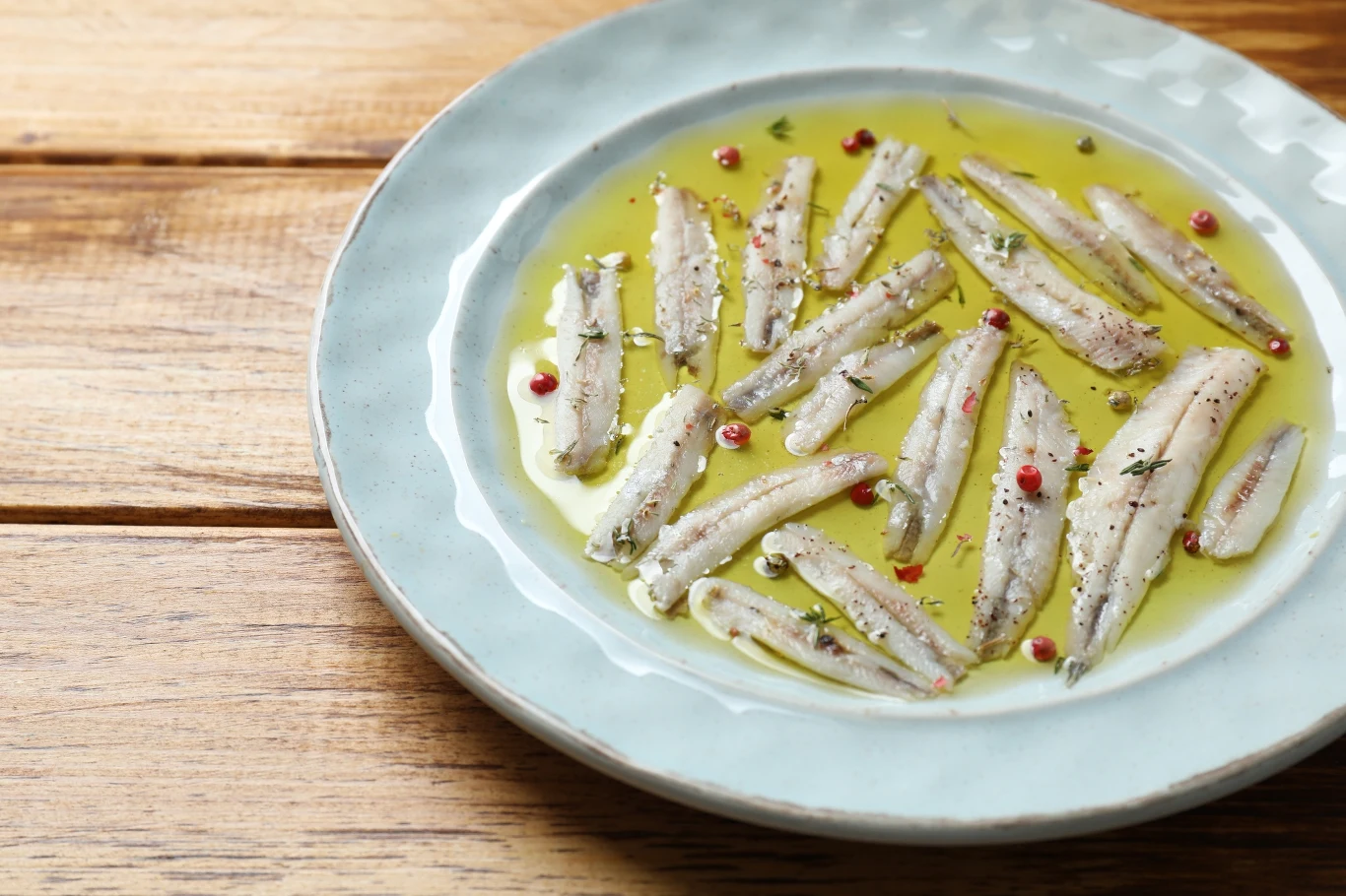 Jedna z najzdrowszych rybek. Anchois jedz dla wyrazistego smaku i mnóstwa cennych składników Jedna z najzdrowszych rybek. Anchois jedz dla wyrazistego smaku i mnóstwa cennych składników