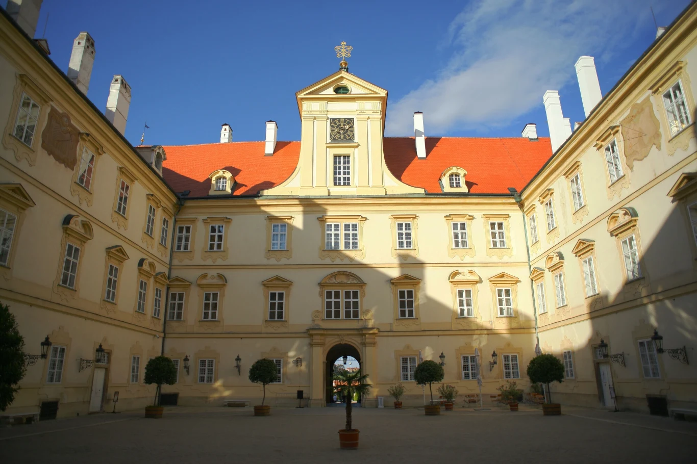  Zamek w czeskich Valticach