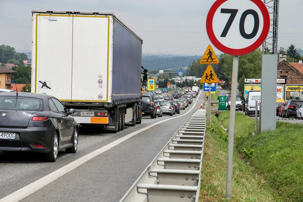 Kierowcy jadący Zakopianką od poniedziałku powinni spodziewać się dużych korków