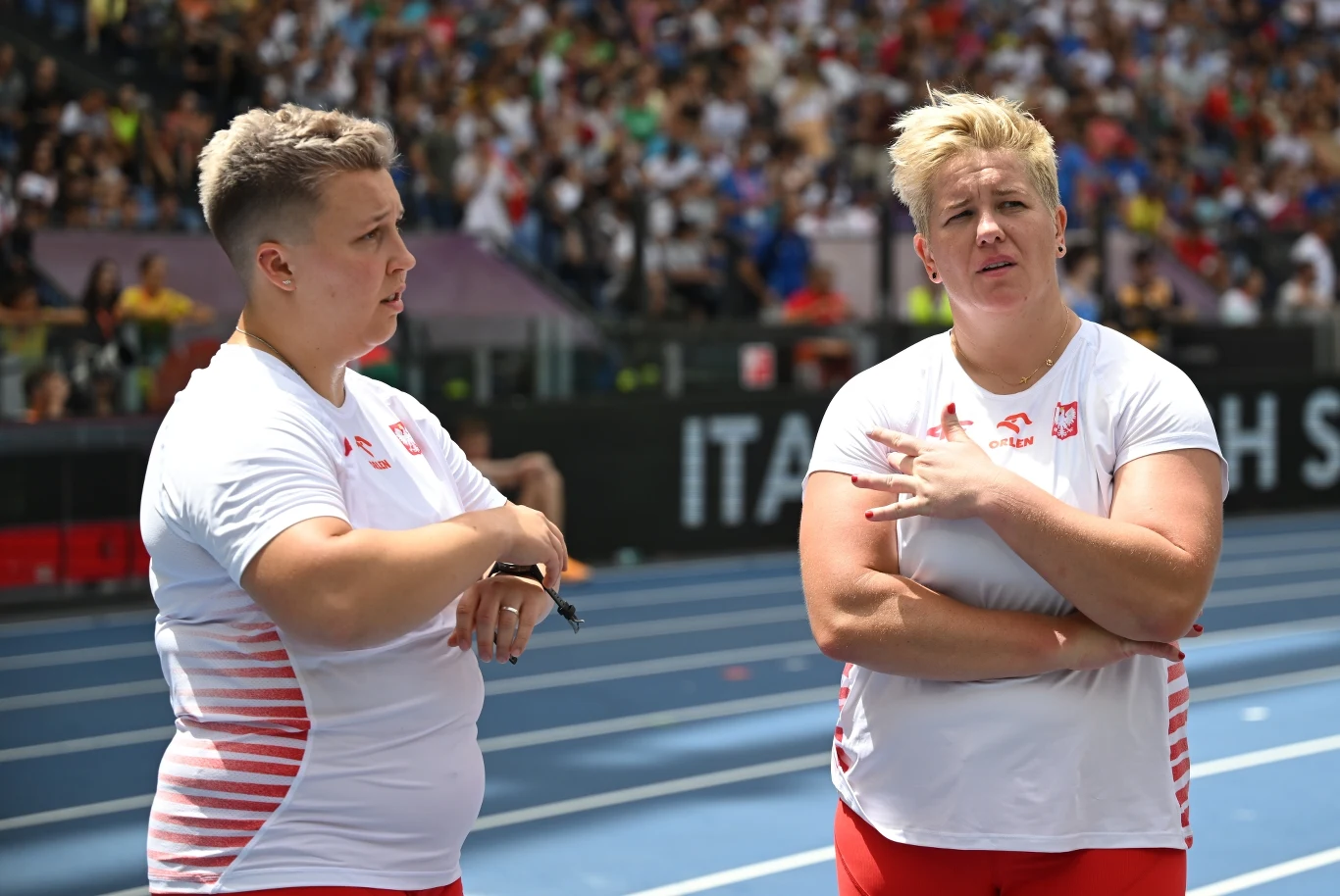 Anita Włodarczyk i Katarzyna Furmanek (po lewej) Anita Włodarczyk i Katarzyna Furmanek (po lewej)
