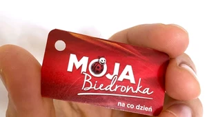 Karta Moja Biedronka daje dwa wyjścia. Oni muszą założyć ją od nowa.