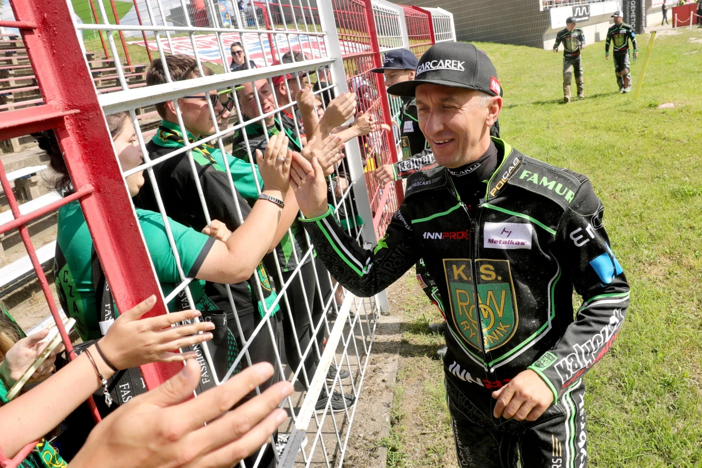 Grzegorz Walasek dziękuje kibicom.