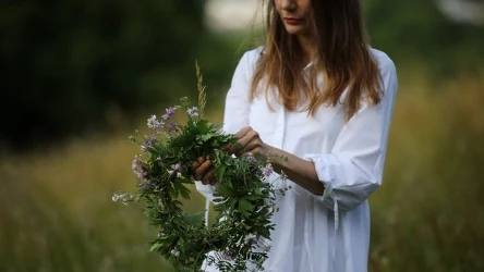 Noc Świętojańska kojarzy się z puszczeniem wianków. Co jeszcze warto o niej wiedzieć? 