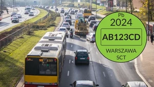 Pierwsza strefa czystego transportu. Kto musi mieć naklejkę i jak ją zdobyć?