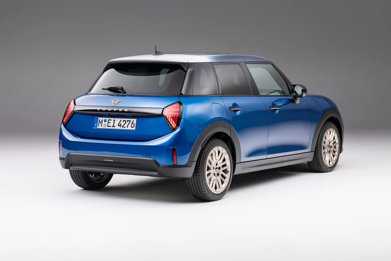 Nowy MINI Cooper 5D