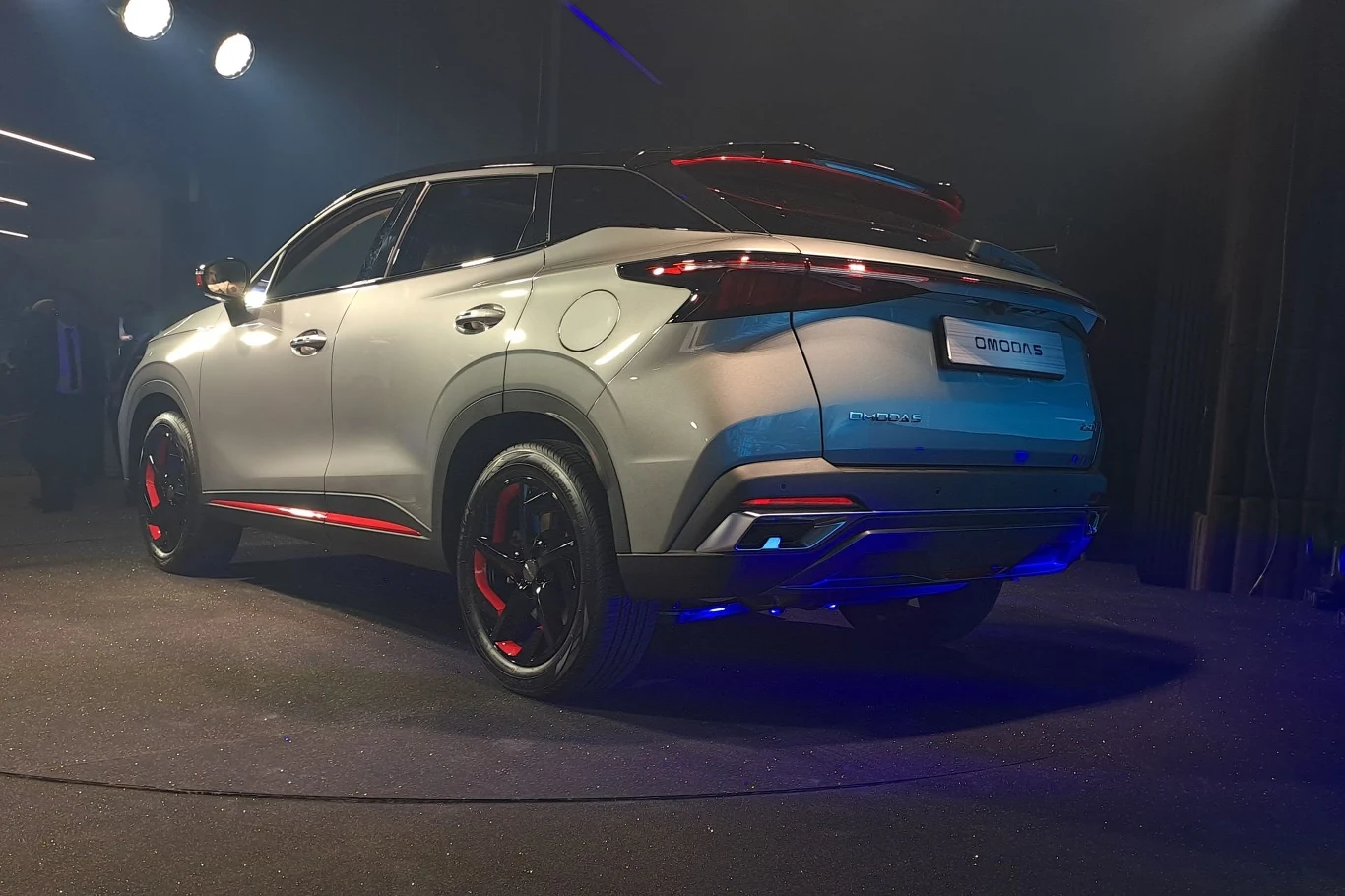 Omoda 5 w wersji spalinowej będzie oferować 150 KM i 275 Nm. Omoda 5 w wersji spalinowej będzie oferować 150 KM i 275 Nm.