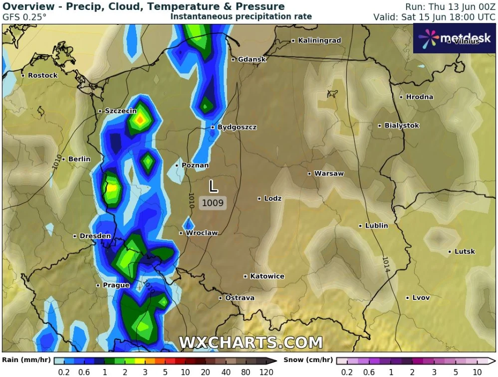 W sobotę najgorsza pogoda panować będzie na zachodzie Polski. Oprócz silniejszego deszczu lokalnie mogą też występować burze niosące grad