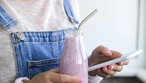 Przyspiesza przemianę materii, reguluje cholesterol. Pij wiosną i latem 