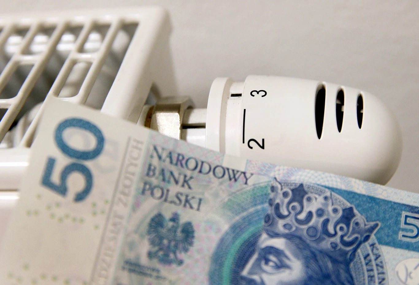 Ceny energii zostały częściowo odmrożone. Ogrzewanie będzie droższe Ceny energii zostały częściowo odmrożone. Ogrzewanie będzie droższe