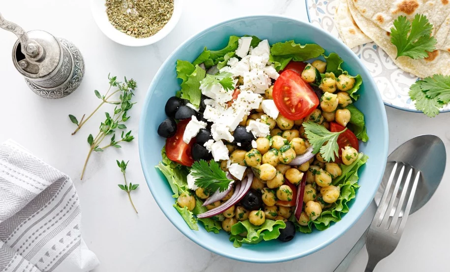 Грецький салат фото Adobe Stock