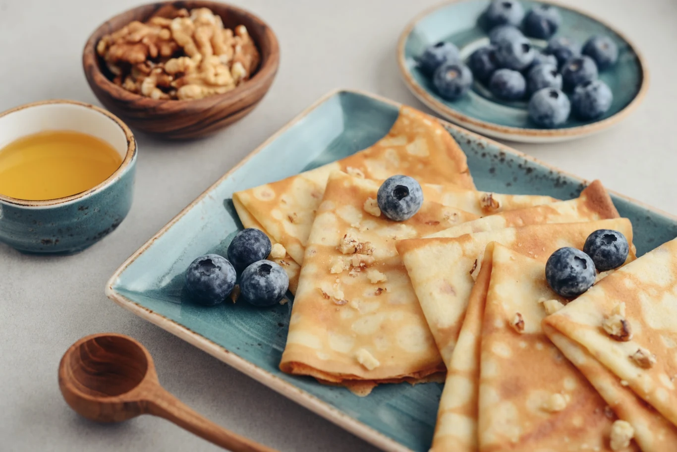 Naleśniki z kremem z mascarpone i owocami