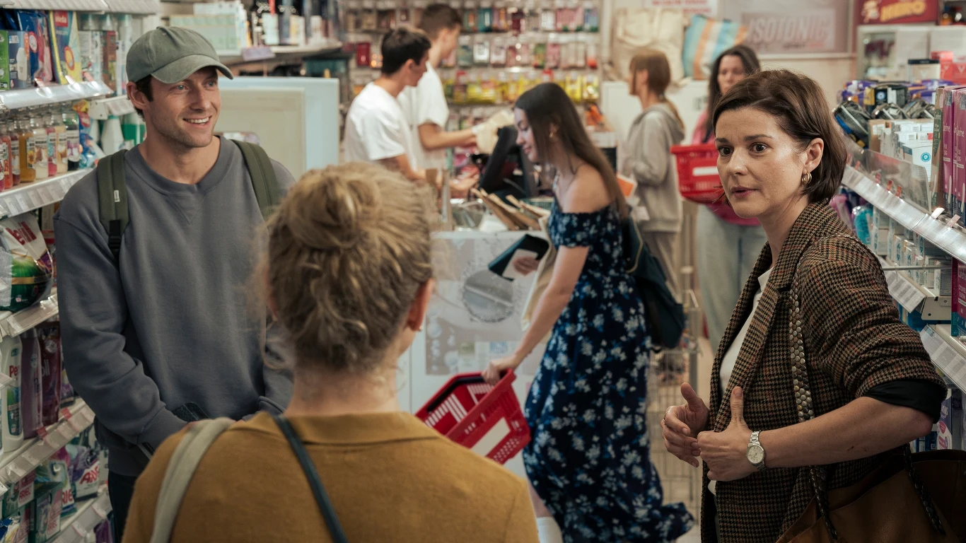 Konrad Eleryk i Marta Ścisłowicz w scenie z filmu "Przepiękne" Konrad Eleryk i Marta Ścisłowicz w scenie z filmu "Przepiękne"