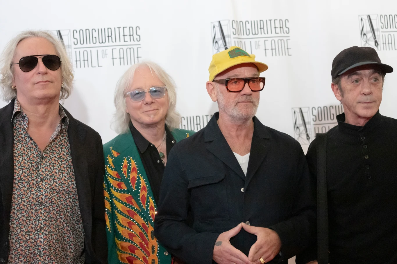 R.E.M. w komplecie: Peter Buck, Mike Mills, Michael Stipe i Bill Berry - Nowy Jork, 13 czerwca 2024 r. R.E.M. w komplecie: Peter Buck, Mike Mills, Michael Stipe i Bill Berry - Nowy Jork, 13 czerwca 2024 r.