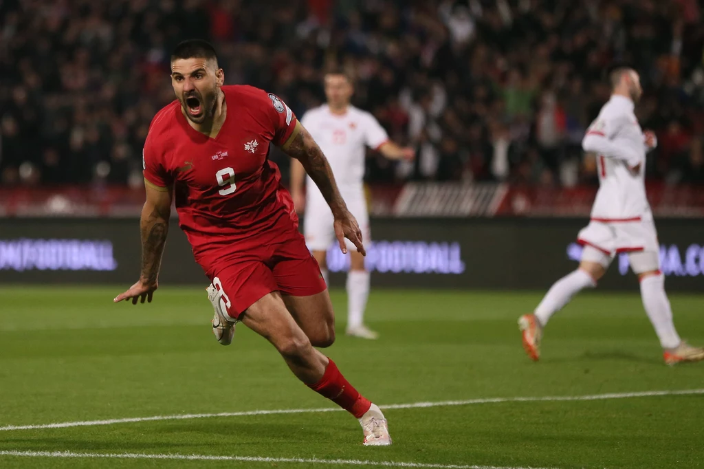 Aleksandar Mitrović to kluczowy zawodnik ataku Serbii