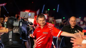 Krzysztof Ratajski - Luke Woodhouse w 4. rundzie MŚ w darcie. Relacja na żywo