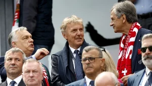 Boniek na trybunach, obok niego... Orban. Fotografowie wszystko wychwycili