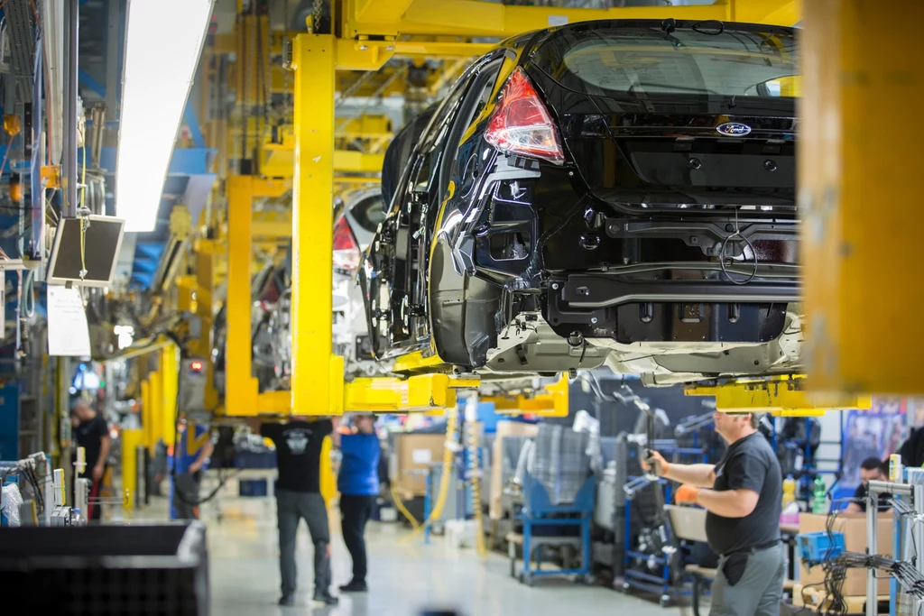 Ford planuje duże zwolnienia. Redukcja dotknie nawet 1600 osób