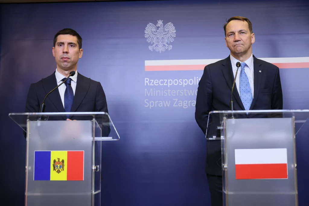 Konferencja prasowa ministra Radoslawa Sikorskiego z wicepremierem, ministrem spraw zagranicznych Republiki Moldawii Konferencja prasowa ministra Radoslawa Sikorskiego z wicepremierem, ministrem spraw zagranicznych Republiki Moldawii