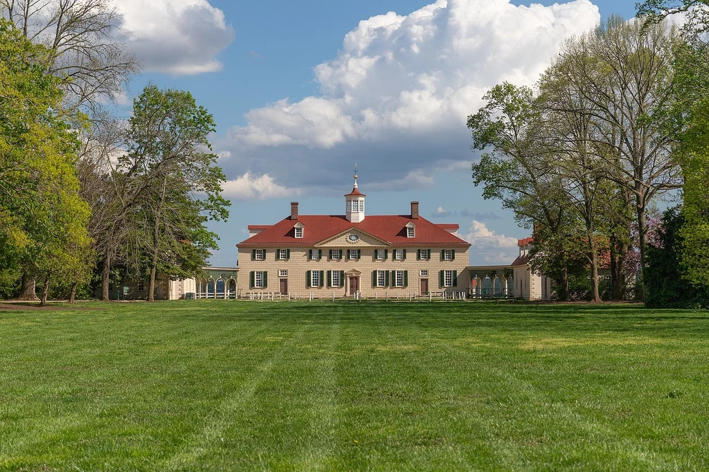 W dawnej rezydencji George'a Washingtona odkryto kilkadziesiąt artefaktów.