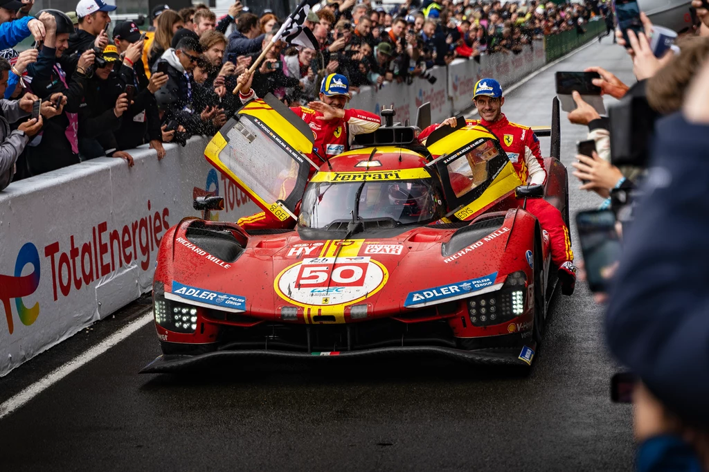 Ferrari wygrało 24-godzinny wyścig Le Mans.