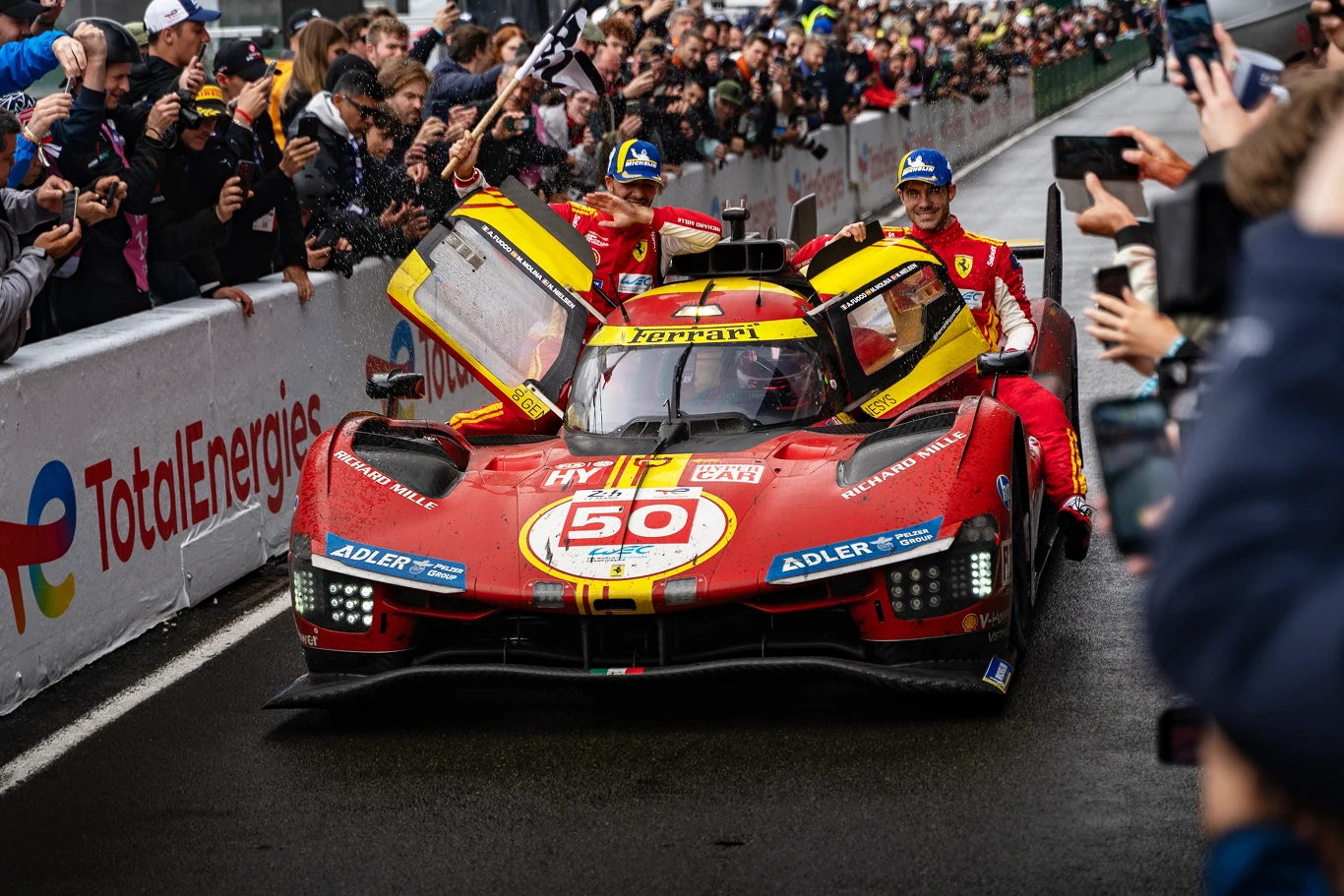 Ferrari wygrało 24-godzinny wyścig Le Mans. Ferrari wygrało 24-godzinny wyścig Le Mans.