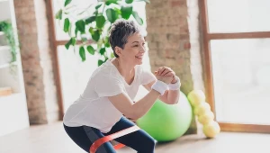 Poprawnie wykonywane przysiady przynoszą sporo korzyści dla wyglądu sylwetki.