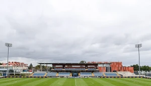 Znany polski klub w wielkim stylu wstaje z kolan. Niedawno grał w I lidze