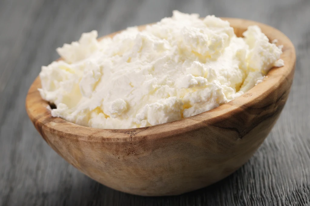 Ricotta to dobre źródło białka, wapnia i witaminy B12. Możesz jeść na diecie odchudzającej Ricotta to dobre źródło białka, wapnia i witaminy B12. Możesz jeść na diecie odchudzającej