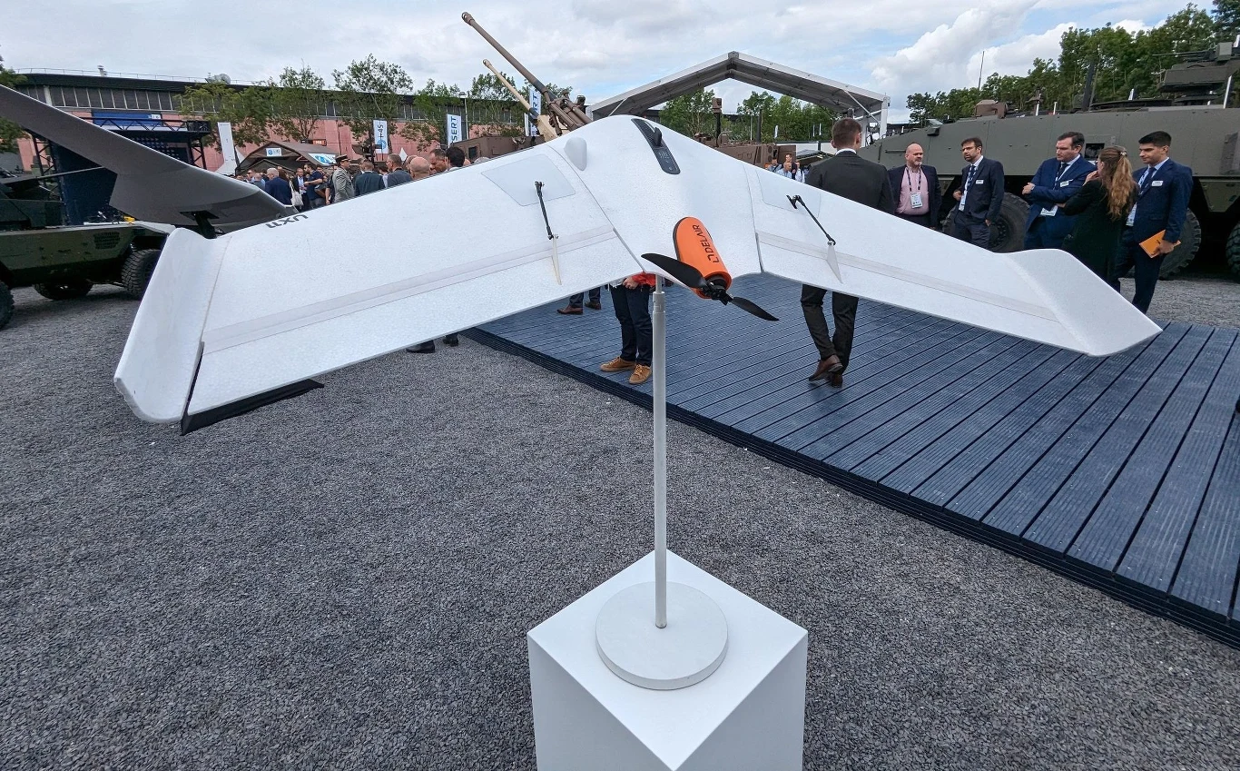 Drony drony szturmowe Colibri zaprezentowane przez KDNS. Latem pojadą do Ukrainy Drony drony szturmowe Colibri zaprezentowane przez KDNS. Latem pojadą do Ukrainy