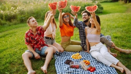 Coraz więcej osób rezygnuje z napojów alkoholowych 