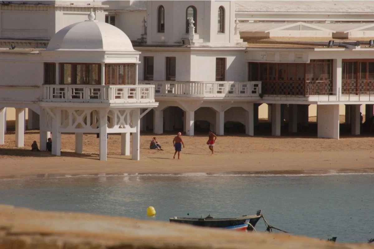 Kadyks - jedno z miejsc, od których warto rozpocząć andaluzyjską przygodę Kadyks - jedno z miejsc, od których warto rozpocząć andaluzyjską przygodę