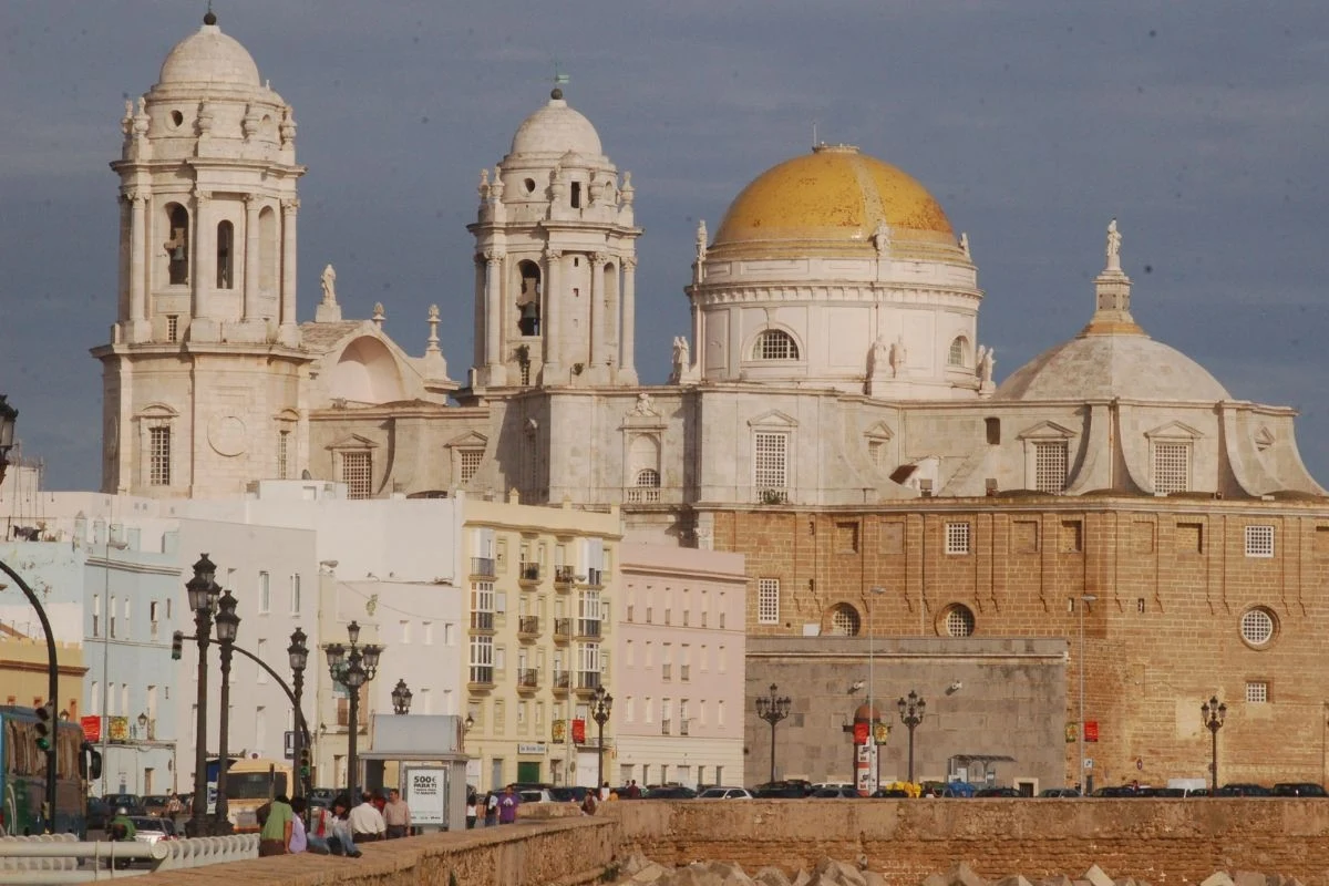 Imponujący Kadyks Imponujący Kadyks